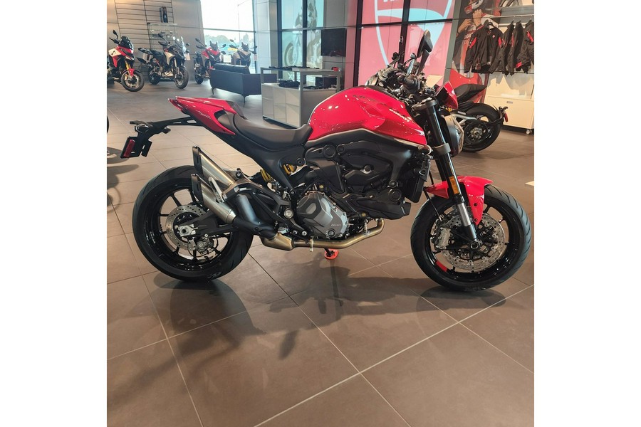 2024 Ducati Monster Plus