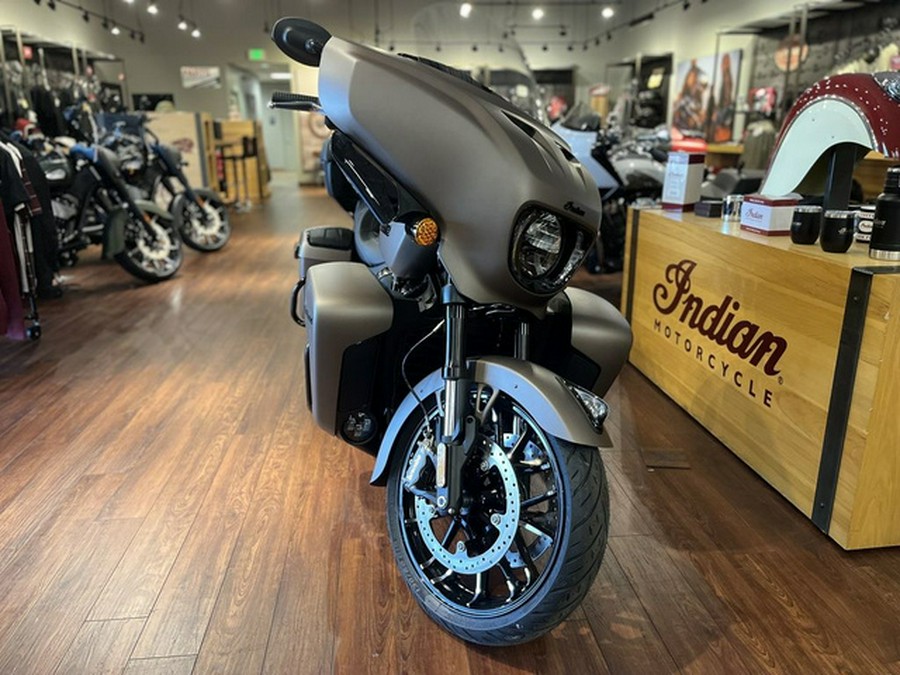 2025 Indian Roadmaster Powerplus Dark Horse 112 W/Powerband