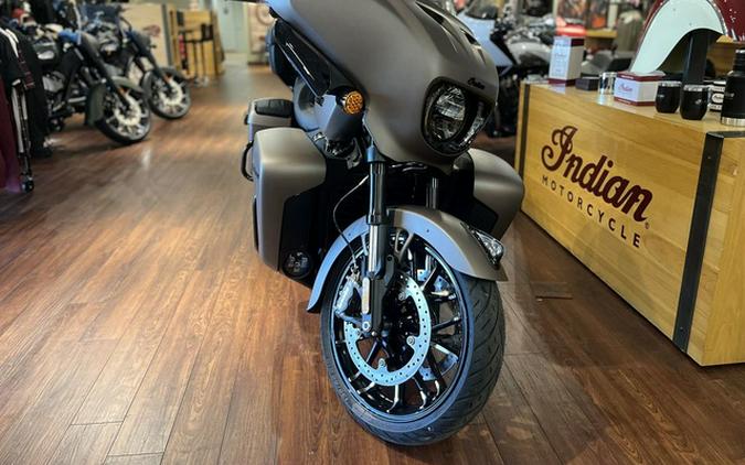 2025 Indian Roadmaster Powerplus Dark Horse 112 W/Powerband