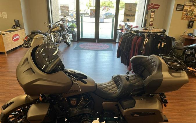 2025 Indian Roadmaster Powerplus Dark Horse 112 W/Powerband