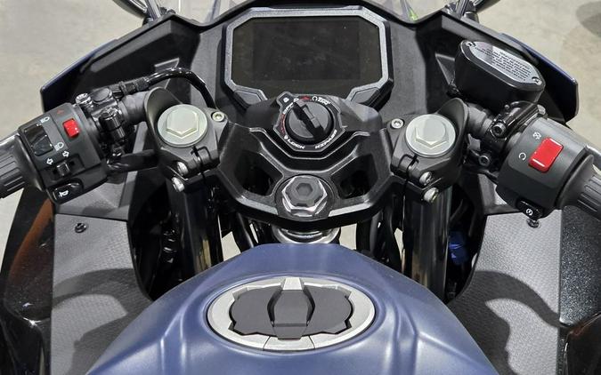 2026 Kawasaki Ninja® 500 SE ABS
