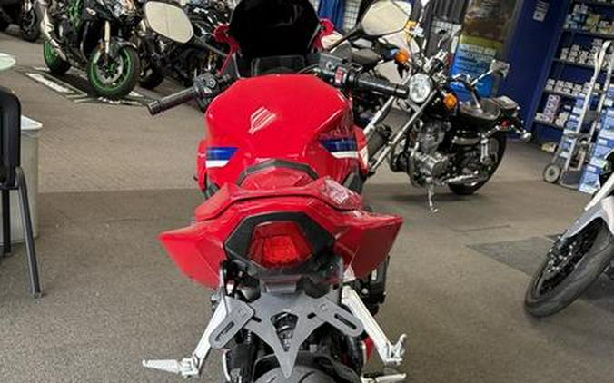 2025 Honda® CBR650R E-Clutch