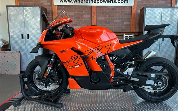 2026 KTM RC 990 R