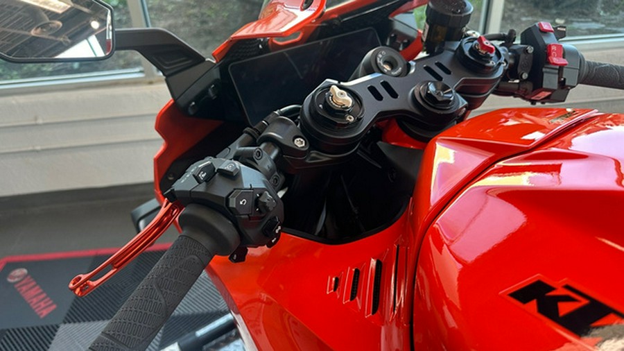 2026 KTM RC 990 R