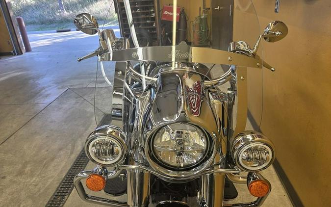 2022 Indian Springfield Black Metallic/Dirt Track Tan