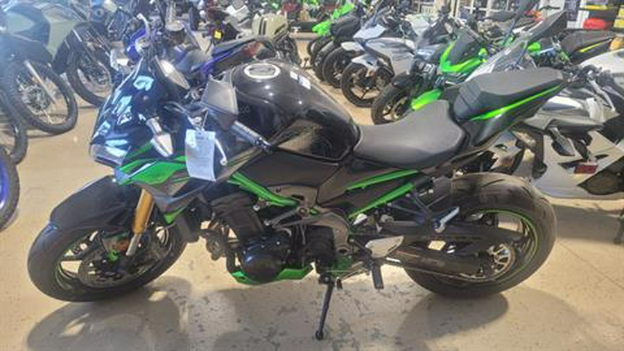 2024 Kawasaki Z900 SE ABS