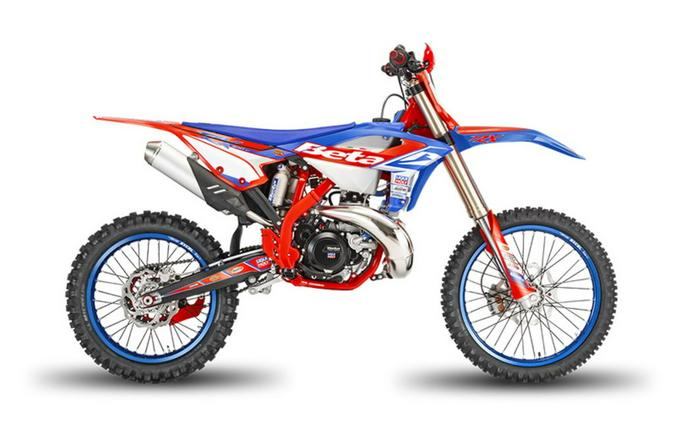 FIRST LOOK! 2024 BETA 300RX MOTOCROSS