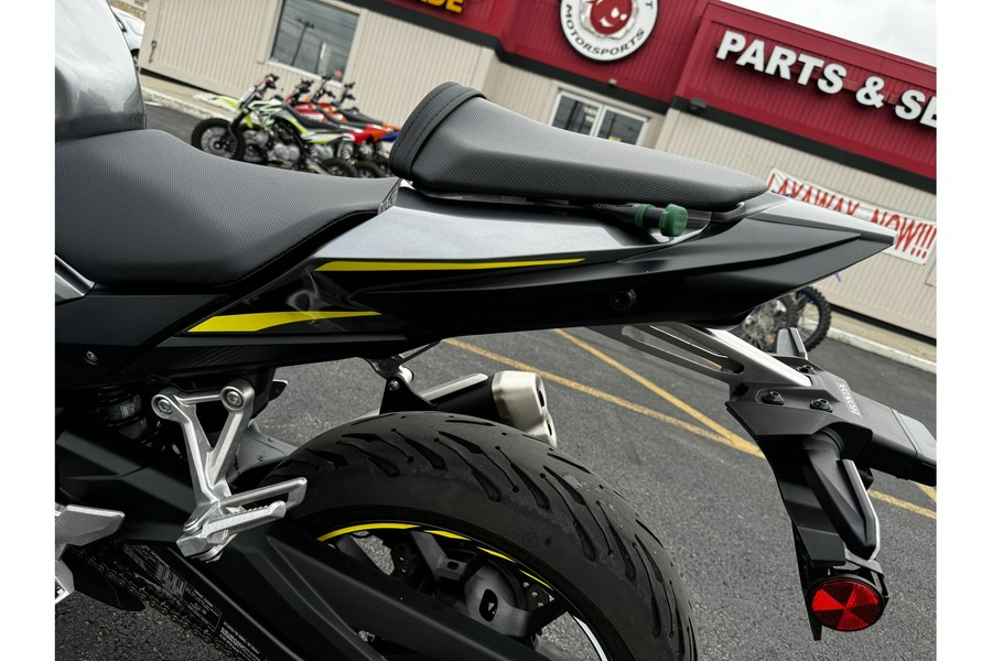 2022 Honda CBR500R ABS