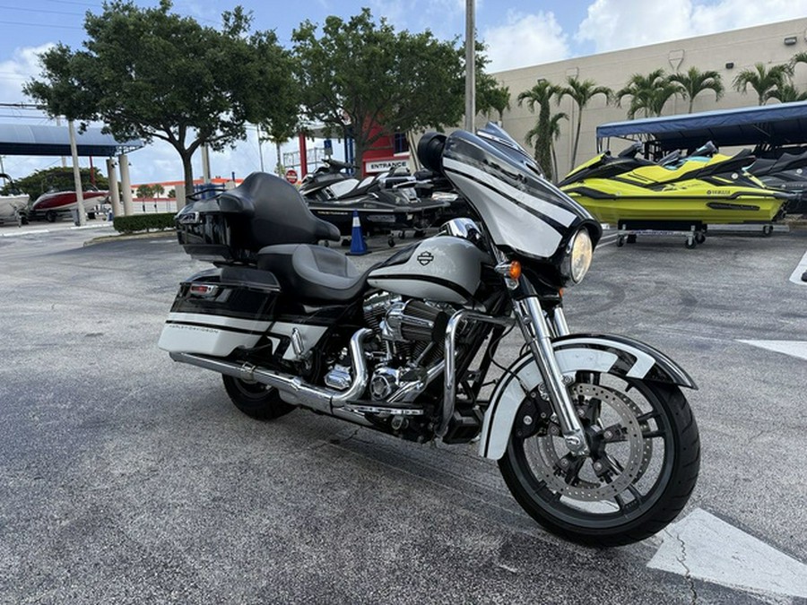2016 Harley-Davidson FLHXS - Street Glide Special
