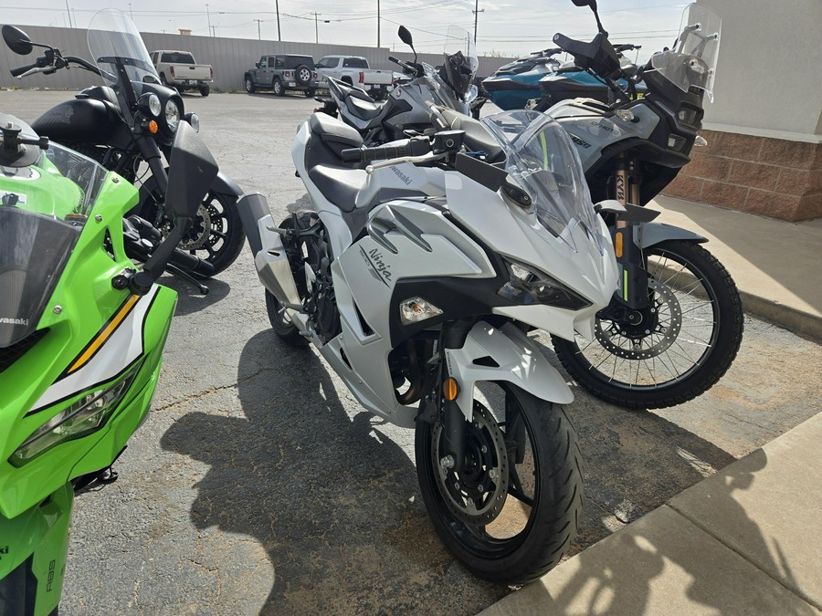 2024 KAWASAKI NINJA 500 ABS