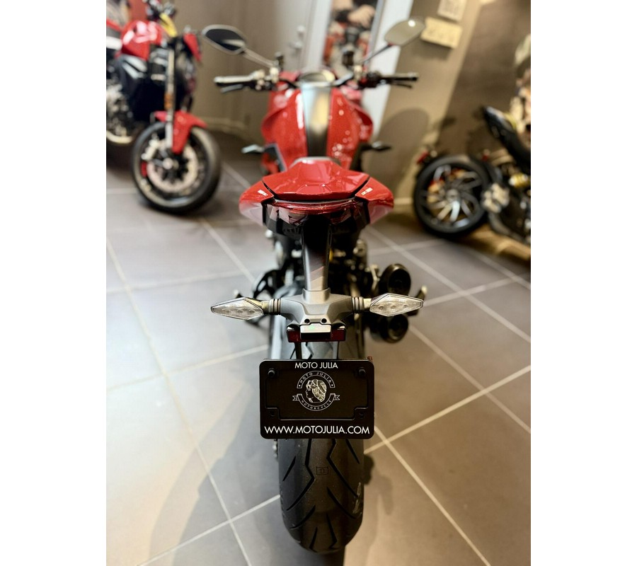 2026 Ducati MONSTER PLUS 937