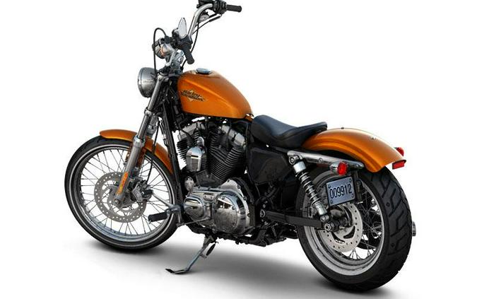 2014 Harley-Davidson® XL1200V - Sportster® Seventy-Two®