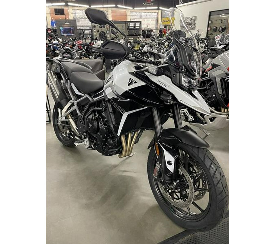 2024 Triumph Tiger 900 GT Pro Snowdonia White / Sapphire Black