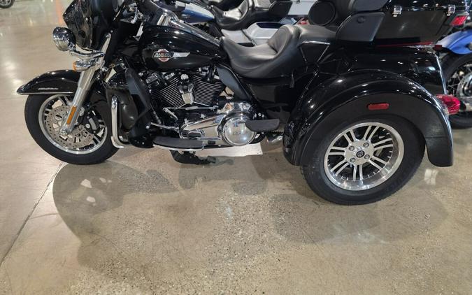 FLHTCUTG 2023 Tri Glide Ultra