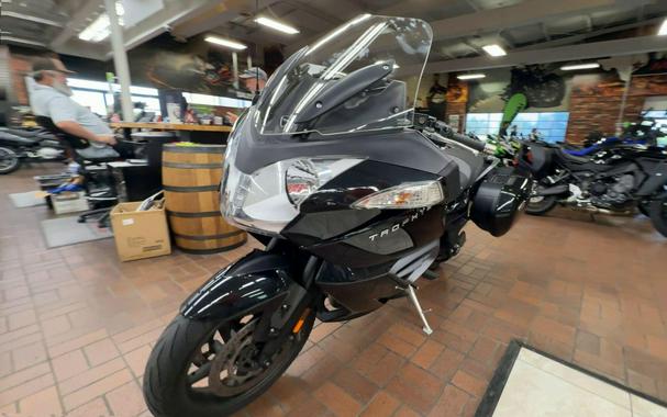 2016 Triumph TROPHY SE