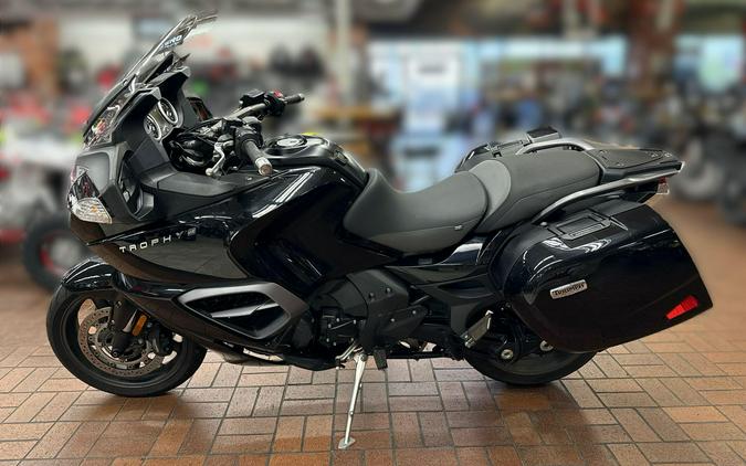 2016 Triumph TROPHY SE