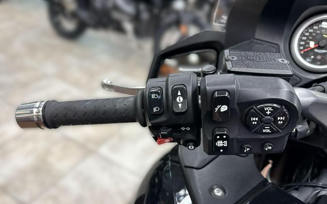 2016 Triumph TROPHY SE