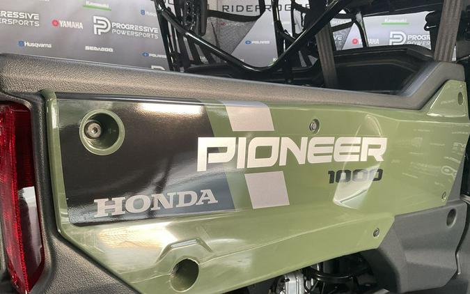 2023 Honda® Pioneer 1000-6 Deluxe Crew