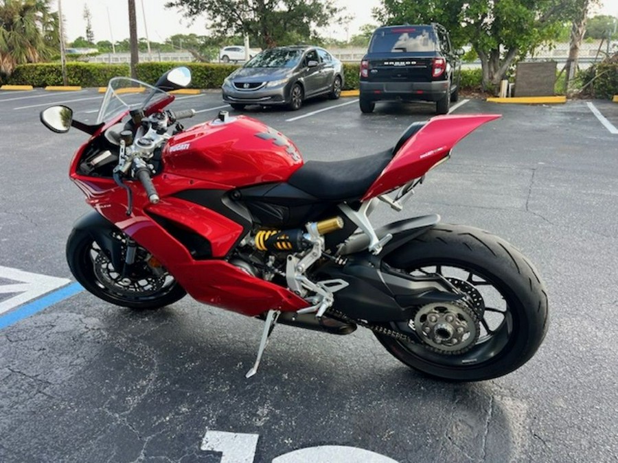 2023 Ducati Panigale V2 Ducati Red