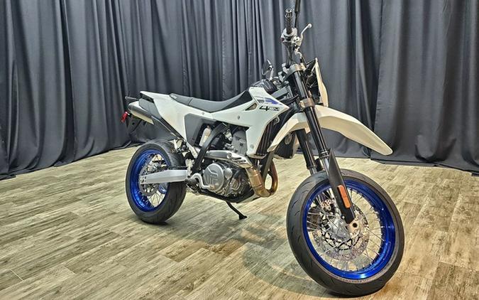 2025 Suzuki DR-Z4SM