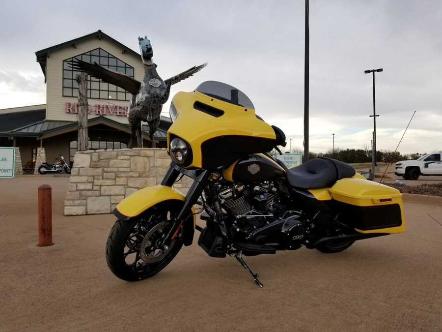 2023 Harley-Davidson® Street Glide® Special Industrial Yellow / Vivid Black