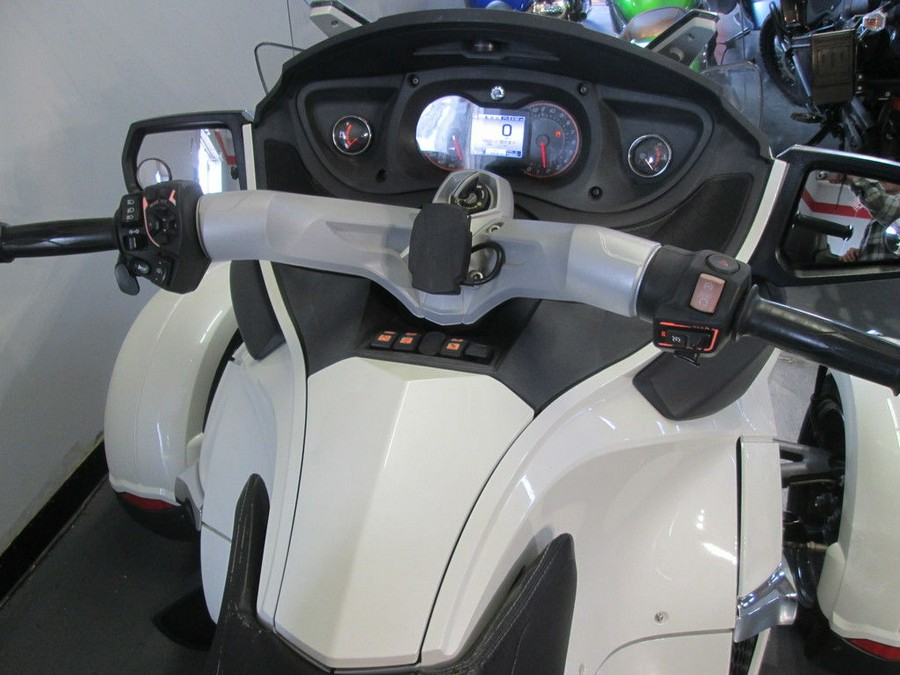 2012 Can-Am® Spyder Roadster RT-Limited