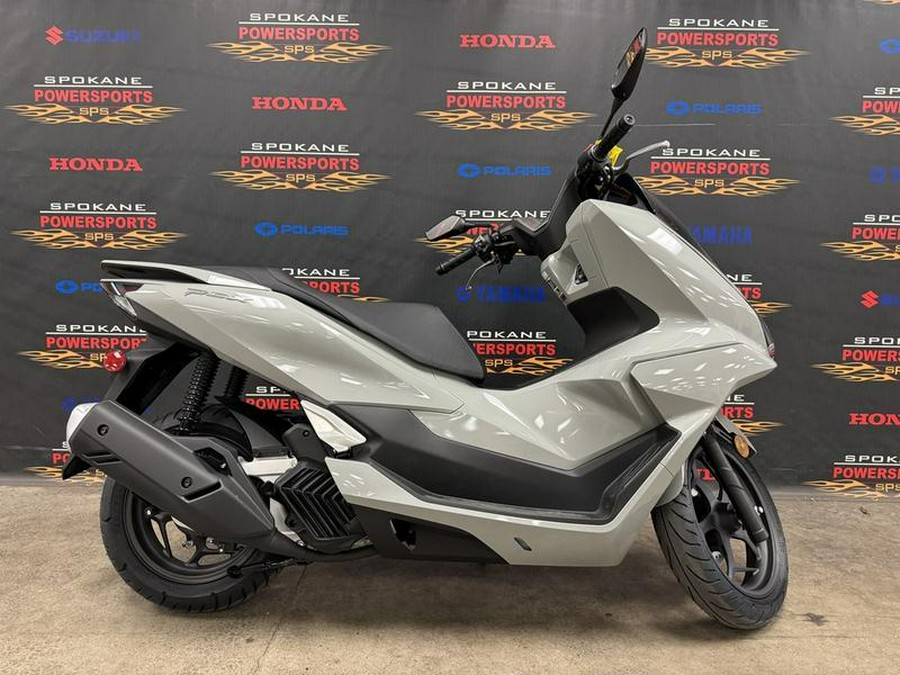 2025 Honda® PCX