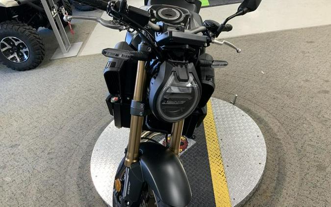 2026 Honda® CB650R E-Clutch