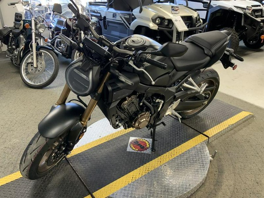 2026 Honda® CB650R E-Clutch