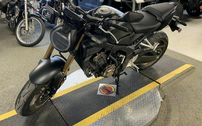 2026 Honda® CB650R E-Clutch