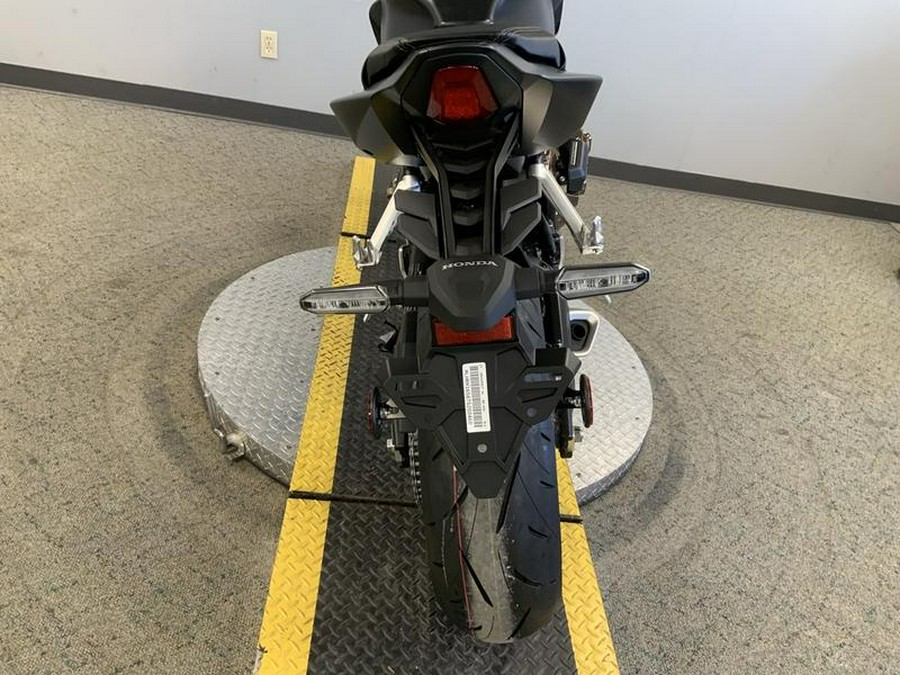 2026 Honda® CB650R E-Clutch