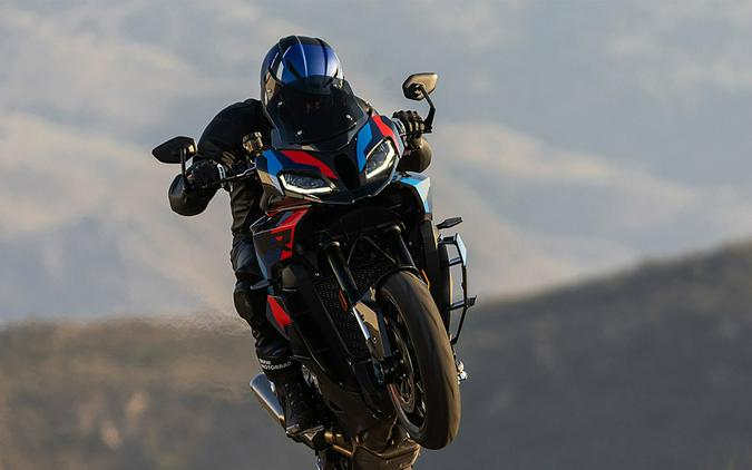 2026 BMW M 1000 XR