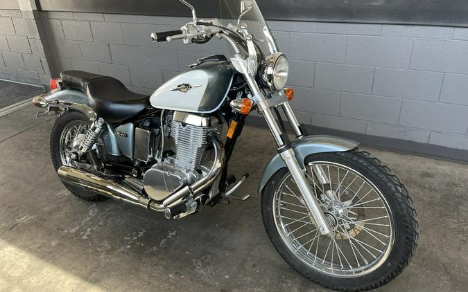 2013 Suzuki Boulevard S40