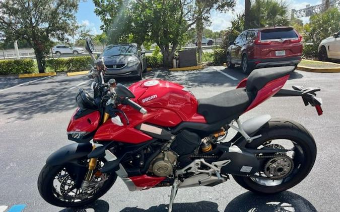 2022 Ducati Streetfighter V4 S Ducati Red