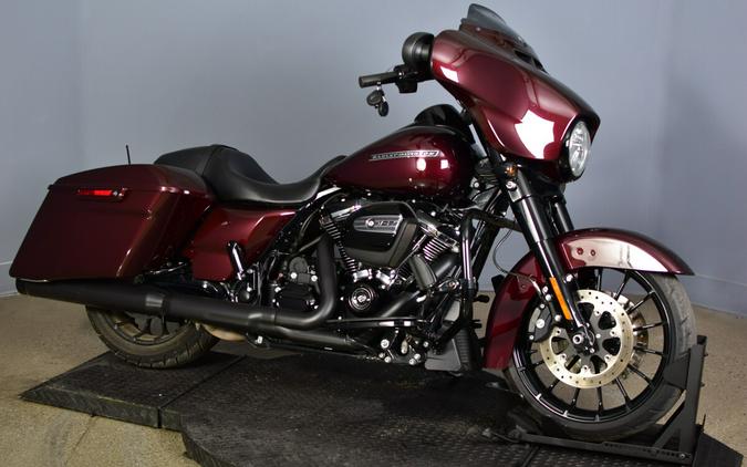 2018 Harley-Davidson Street Glide Special