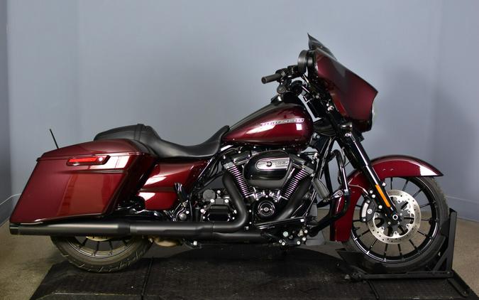 2018 Harley-Davidson Street Glide Special