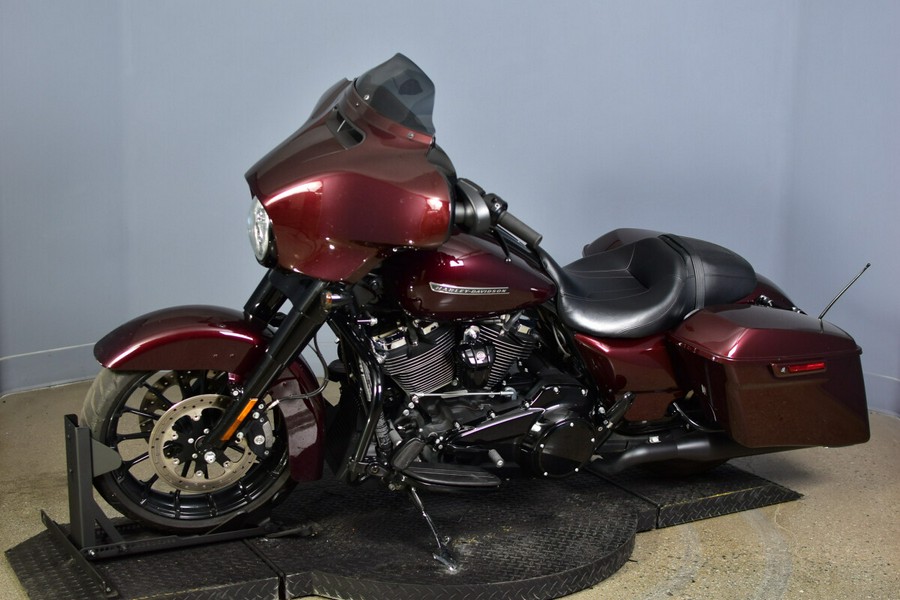 2018 Harley-Davidson Street Glide Special FLHXS