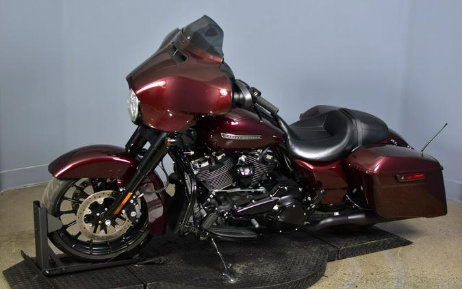 2018 Harley-Davidson Street Glide Special