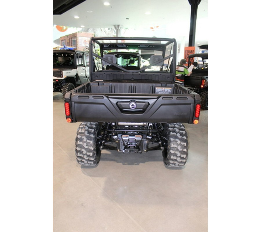 2026 Can-Am Defender HD9