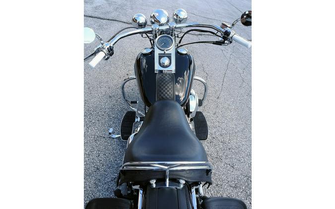 2002 FLSTS HERITAGE SOFTAIL SPRINGER - Harley-Davidson®