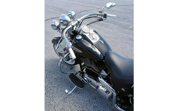 2002 FLSTS HERITAGE SOFTAIL SPRINGER - Harley-Davidson®
