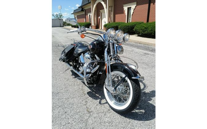 2002 FLSTS HERITAGE SOFTAIL SPRINGER - Harley-Davidson®
