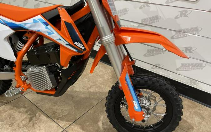 2024 KTM SX-E 3