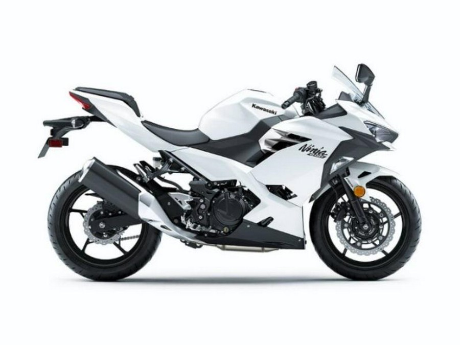 2020 Kawasaki Ninja® 400 ABS Pearl Blizzard White