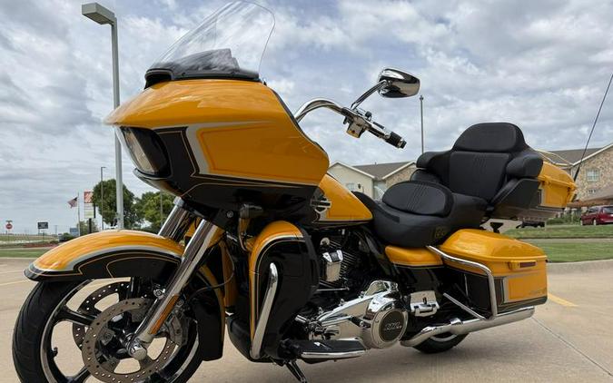 2022 Harley-Davidson® FLTRXSE - CVO™ Road Glide®