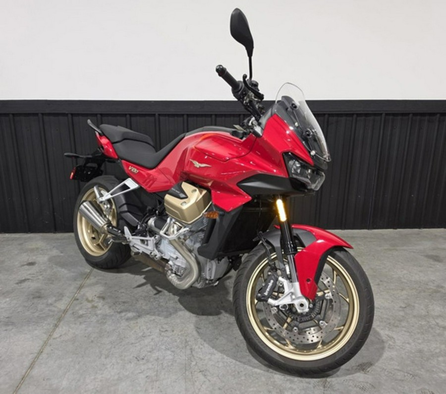 2023 Moto Guzzi V100 Mandello