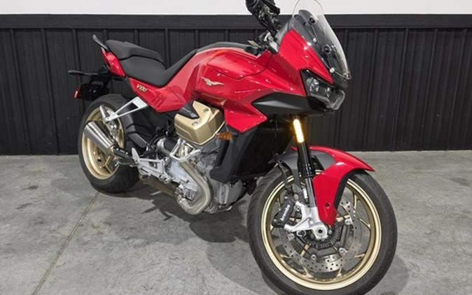 2023 Moto Guzzi V100 Mandello