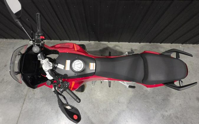 2023 Moto Guzzi V100 Mandello