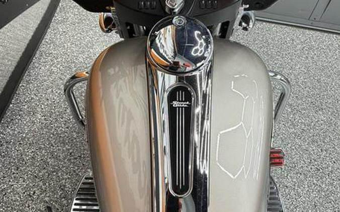 2018 Harley-Davidson® FLHX - Street Glide®
