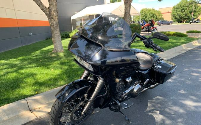 2022 Harley-Davidson CVO™ Road Glide Blue Steel